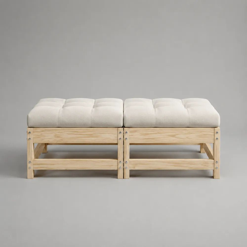 Set di 2 pouf poggiapiedi rettangolari imbottiti in legno e tessuto, crema e naturale, 50 x 40 x 42 cm ciascuno